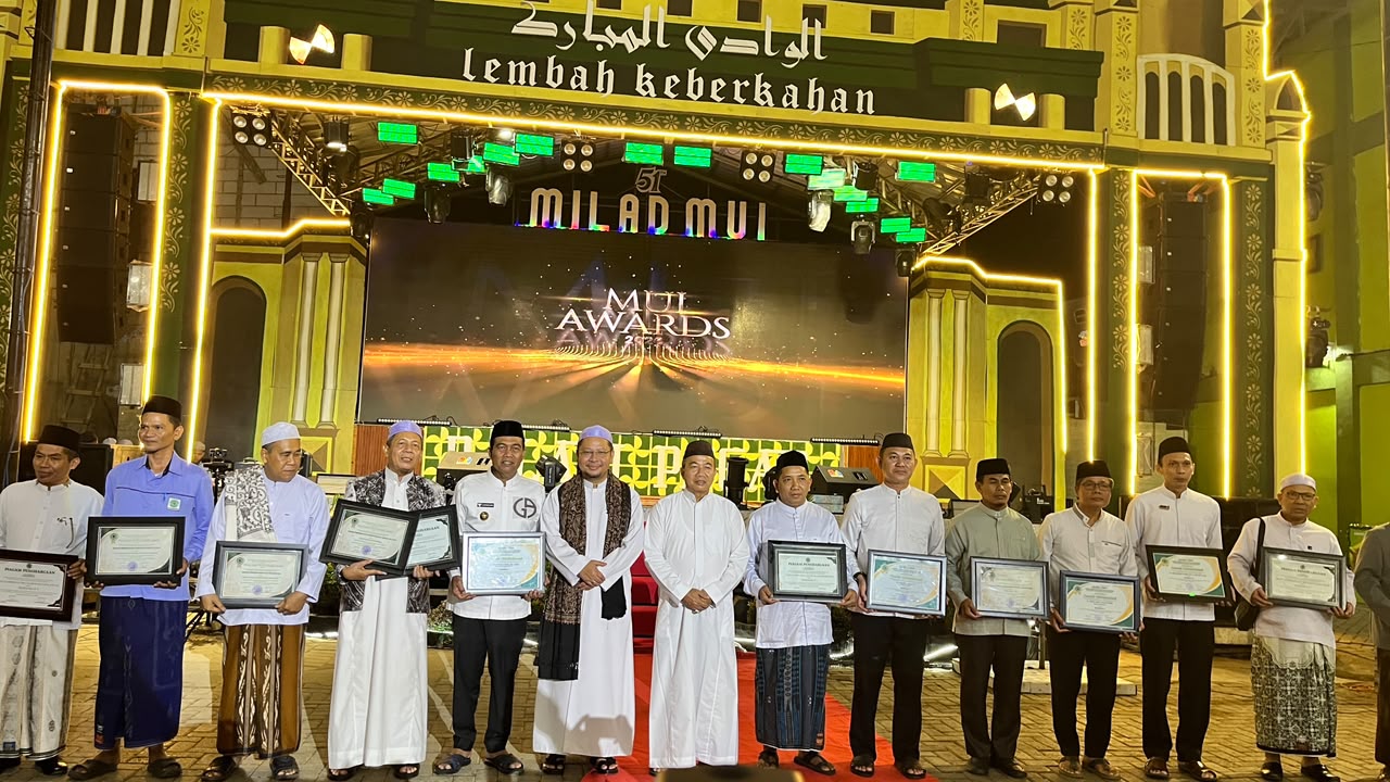 MUI Kabupaten Barito Kuala Raih Penghargaan Digitalisasi pada Milad ke-51 MUI di Hulu Sungai Selatan