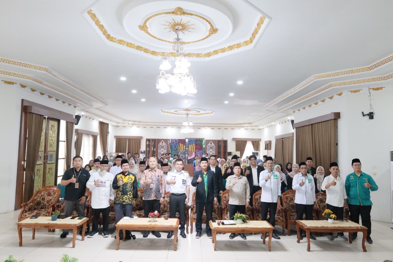 Ketua Umum MUI Barito Kuala Hadiri Gebyar Ramadhan Keuangan Syariah 2026 dan Pelantikan Pengurus Daerah Masyarakat Ekonomi Syariah Kabupaten Barito Kuala